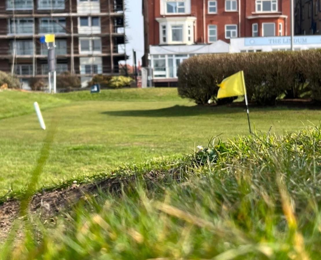 34Three Daire Lytham St Annes Dış mekan fotoğraf
